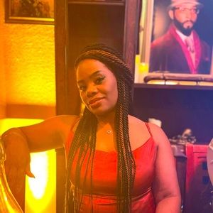 Meet your Posher, Nichola